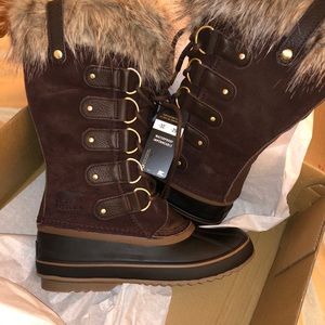 Sorel Joan of the Artic Winter Fur Snow Boot NWT